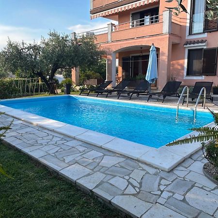 Apartments Mandic Pula Exterior photo