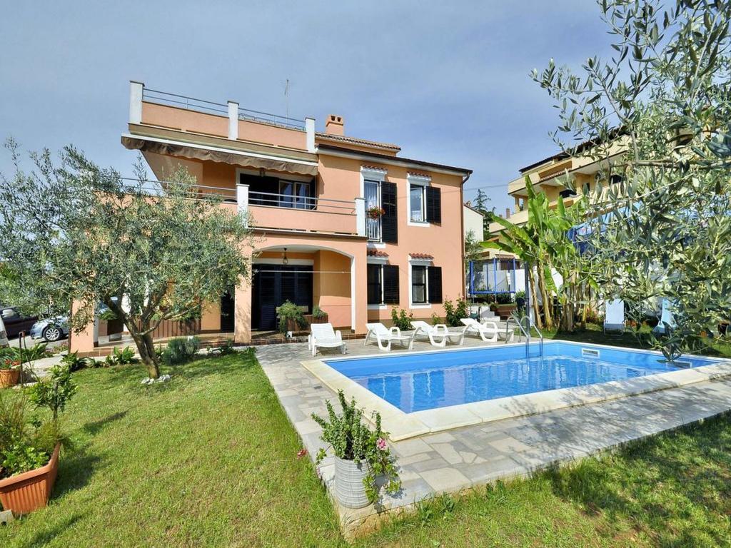 Apartments Mandic Pula Exterior photo